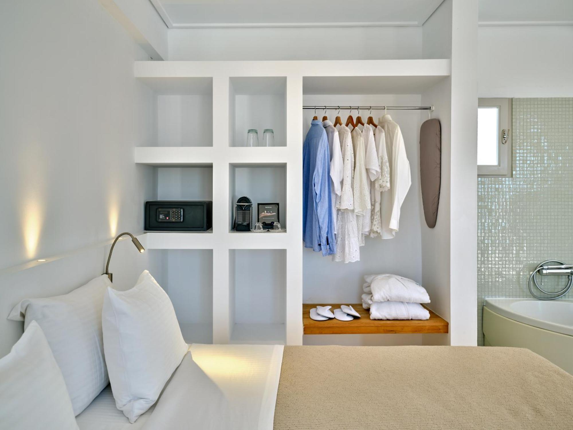 Kanale'S Rooms & Suites Науса Экстерьер фото